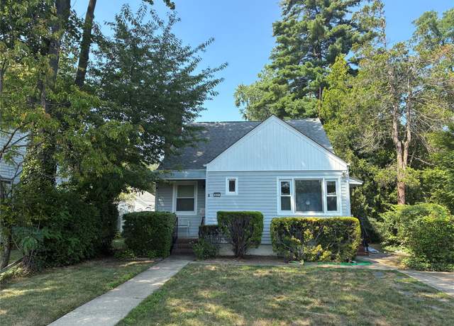 Property at 321 Oakford St, West Hempstead, NY 11552, 4 beds, 2 baths