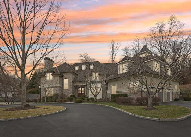 Property at 41 Austin Pl, Briarcliff Manor, NY 10510, 5 beds, 7.5 baths
