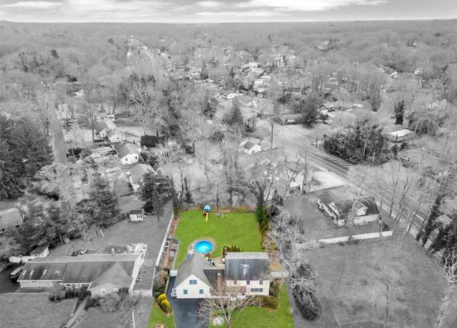 Property at 3 Soundway Dr, Rocky Point, NY 11778, 5 beds, 3.5 baths