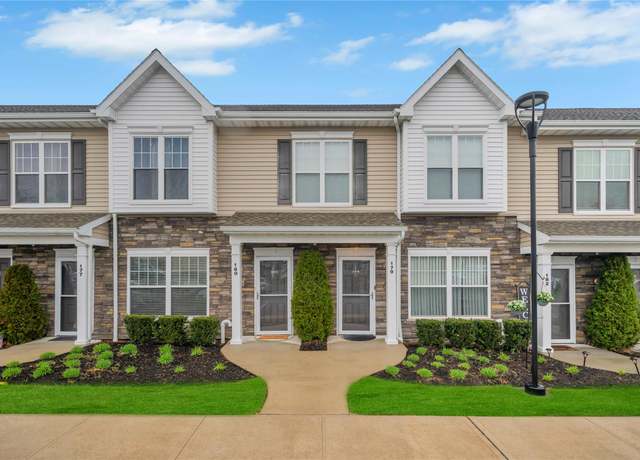 Property at 179 Ashley Ct #179, Central Islip, NY 11722, 2 beds, 2 baths