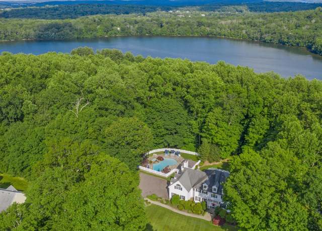 Property at 44 Watergate Dr, Amawalk, NY 10501, 4 beds, 3.5 baths