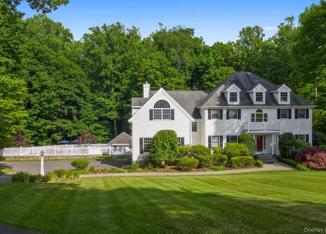 Property at 44 Watergate Dr, Amawalk, NY 10501, 4 beds, 3.5 baths