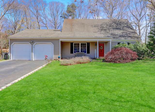 Property at 21 Guardian Dr, Mount Sinai, NY 11766, 4 beds, 3 baths