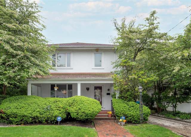 Property at 1053 Quentin Pl, Woodmere, NY 11598, 3 beds, 1.5 baths