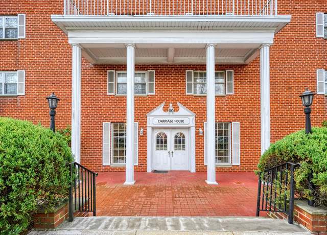 Property at 100 S Middle Neck Rd #303, Great Neck, NY 11021, 2 beds, 2 baths