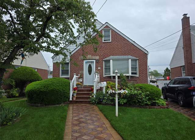 Property at 58 N Rockaway Ave, Lynbrook, NY 11563, 4 beds, 2 baths