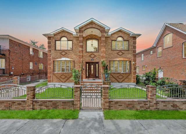 Property at 8418 263rd St, Floral Park, NY 11001, 5 beds, 4.5 baths