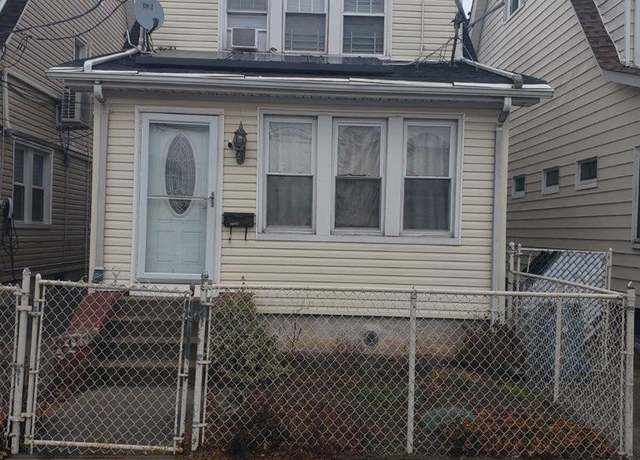 Property at 116-39 192nd, Saint Albans, NY 11412, 3 beds, 1.5 baths