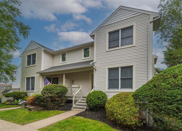 Property at 207 Cornwall Meadows Ln, Patterson, NY 12563, 3 beds, 3 baths