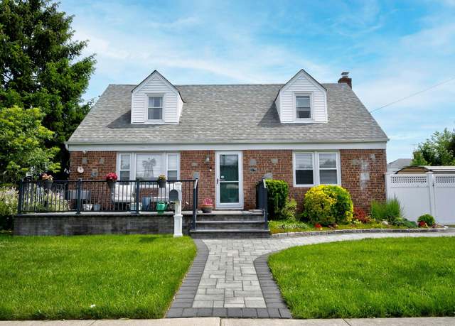 Property at 2177 3rd St, East Meadow, NY 11554, 4 beds, 2 baths