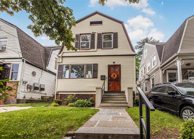 Property at 141 Beechwood Ave, Mount Vernon, NY 10553, 4 beds, 2.5 baths