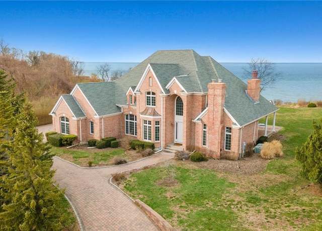 Property at 1790 Grandview Dr, Orient, NY 11957, 4 beds, 3.5 baths