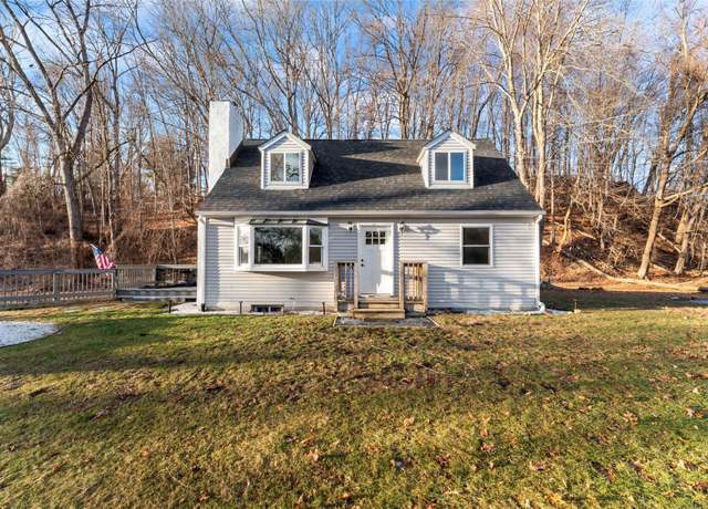 Property at 8 Old Deer Park Rd, Katonah, NY 10536, 3 beds, 1 bath