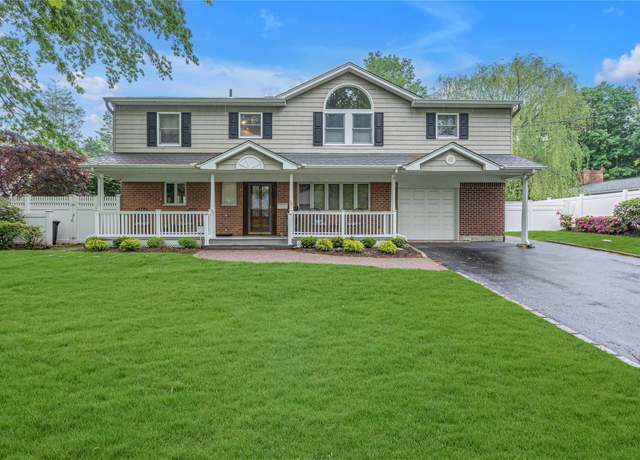 Property at 37 Teaneck Dr, East Northport, NY 11731, 3 beds, 2.5 baths
