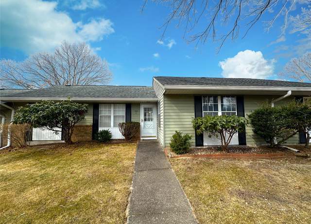 Property at 384 Woodbridge Dr Unit C, Ridge, NY 11961, 2 beds, 2 baths