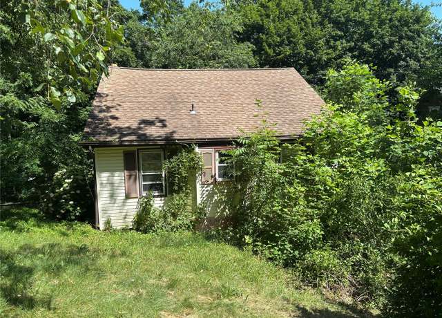 Property at 18 & 15 Locust Dr, Mahopac, NY 10541, 2 beds, 1 bath