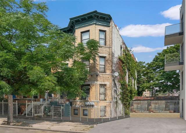 Property at 259 E 28th St #3, Brooklyn, NY 11226, 9 beds, 3 baths