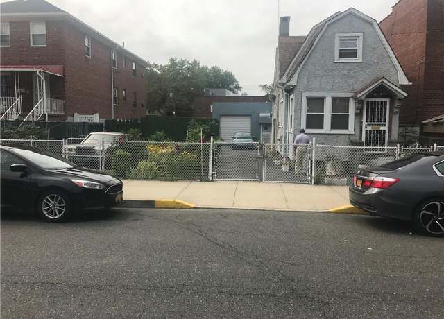 Property at 1220 E 223 St #1, Bronx, NY 10466, 2 beds, 1 bath