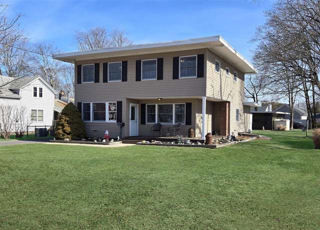 Property at 35 Wiggins Ave, Patchogue, NY 11772, 4 beds, 2 baths