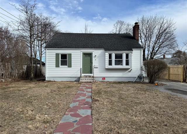 Property at 7 Monroe Ave, Brentwood, NY 11717, 3 beds, 2 baths