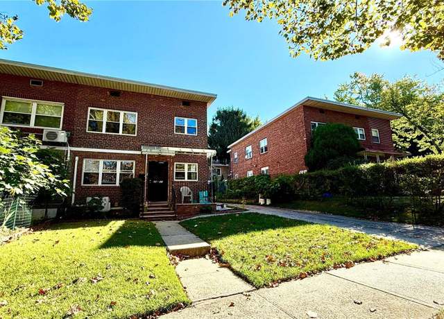 Property at 69-31 222nd St, Oakland Gardens, NY 11364, 4 beds, 2.5 baths