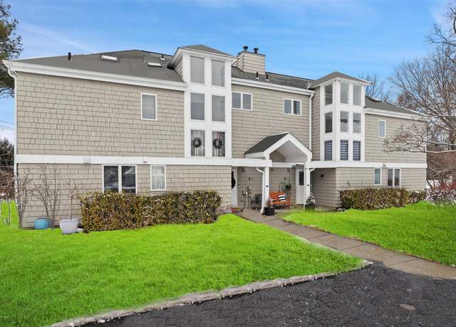 Property at 2 Kings Park Dr, Rye Brook, NY 10573, 3 beds, 2.5 baths