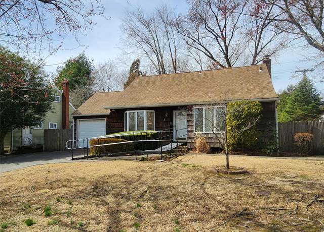 Property at 2 Joel Ct, Huntington Station, NY 11746, 5 beds, 2 baths