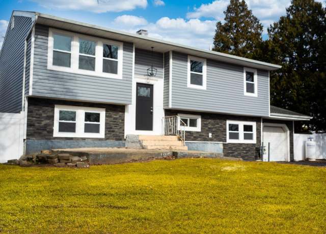 Property at 39 Lawn St, Greenlawn, NY 11740, 5 beds, 2.5 baths