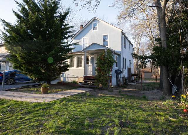 Property at 420 Flanders Rd, Flanders, NY 11901, 3 beds, 1.5 baths