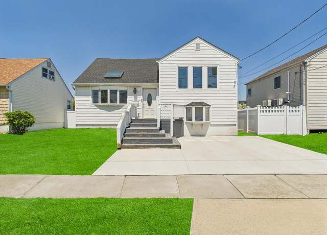 Property at 52 Martha St, Freeport, NY 11520, 3 beds, 3 baths