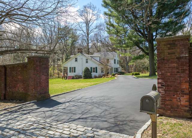 Property at 180 Post Rd, Old Westbury, NY 11568, 5 beds, 2 baths