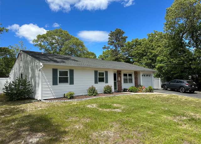 Property at 23 Hawkins Path, Coram, NY 11727, 3 beds, 2 baths