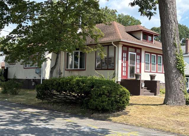 Property at 71 E Washington Ave, Pearl River, NY 10965, 2 beds, 2 baths