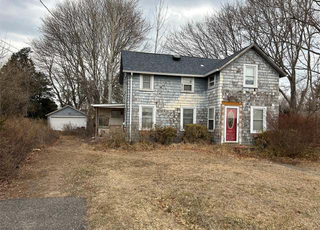 Property at 17425 County Road 48, Cutchogue, NY 11935, 3 beds, 1 bath