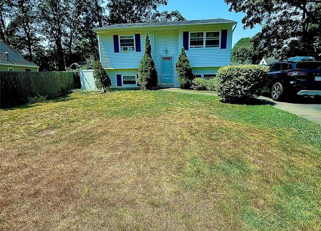 Property at 4 Beechwood Dr, Shirley, NY 11967, 4 beds, 1 bath
