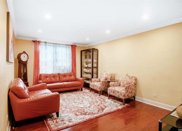 Property at 3304 Juction Blvd Unit 4S, Jackson Heights, NY 11372, 3 beds, 1.5 baths