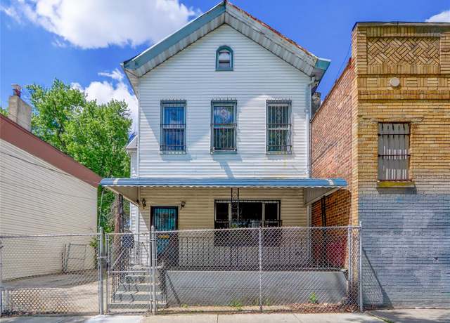 Property at 8 Van Siclen Ave, Brooklyn, NY 11207, 3 beds, 2 baths