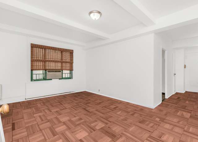 Property at 1940 E Tremont Ave Unit 4H, Bronx, NY 10462, 1 bed, 1 bath