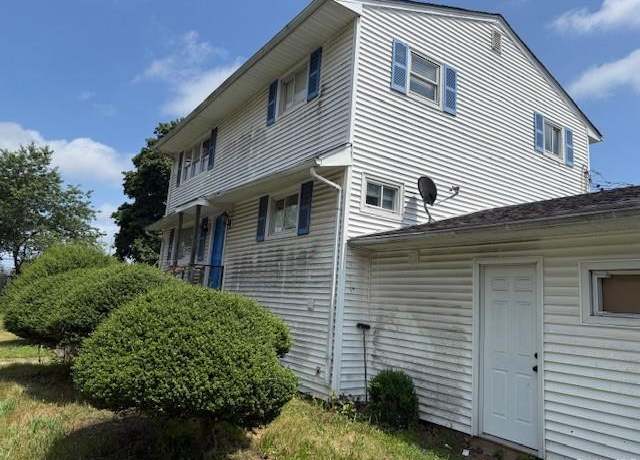 Property at 148 Lenox Rd, Huntington Station, NY 11746, 4 beds, 2 baths