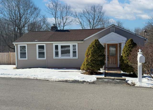 Property at 6 Mcgill Rd, Monroe, NY 10950, 2 beds, 1 bath