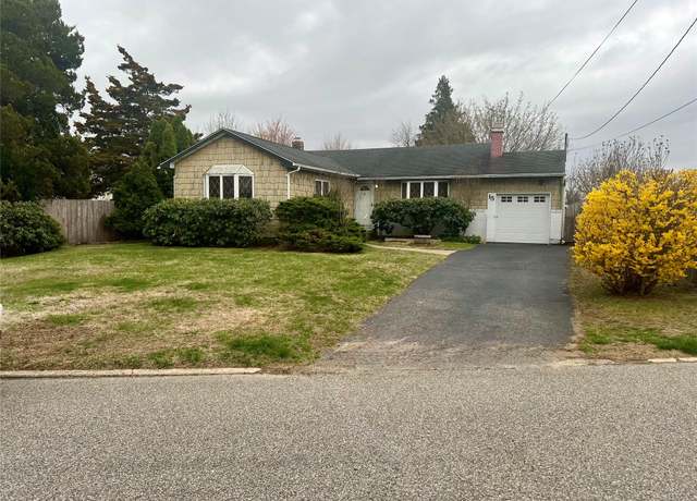 Property at 15 Leland St, East Northport, NY 11731, 3 beds, 1 bath
