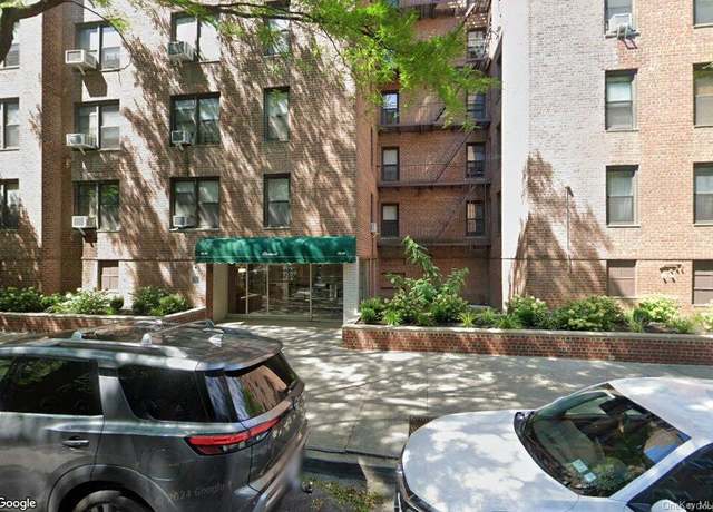 Property at 33-26 92 St Unit 4N, Jackson Heights, NY 11372, 2 beds, 1.5 baths