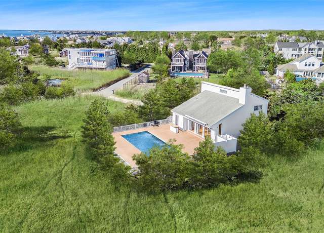 Property at 16 Meadow Ln, Westhampton Beach, NY 11978, 4 beds, 3 baths