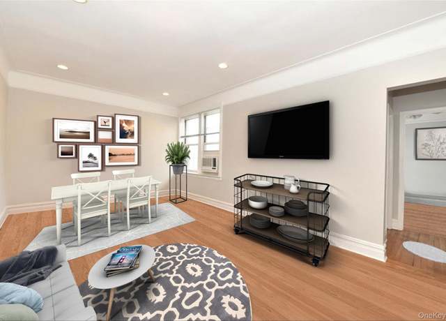 Property at 4 Maple Dr Unit 6-0, Great Neck, NY 11021, 1 bed, 1 bath