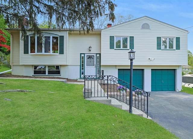 Property at 63 Rolfe, Pearl River, NY 10965, 4 beds, 2.5 baths