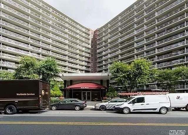 Property at 61-25 97th St Unit 1D, Rego Park, NY 11374, 1 bed, 1 bath