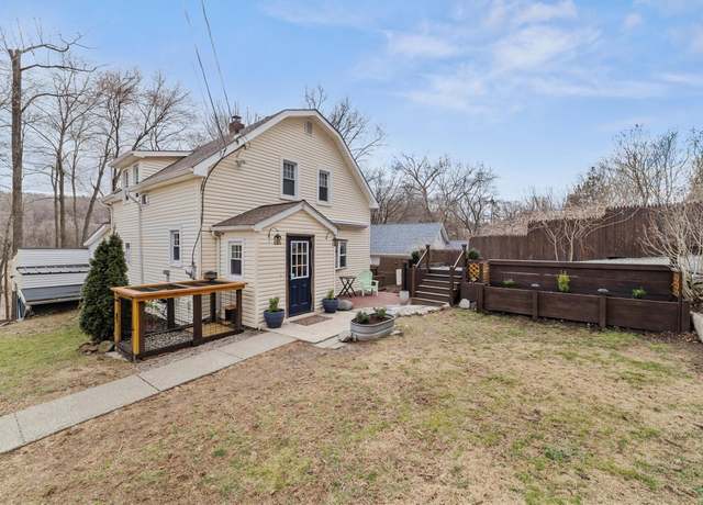 Property at 53 Dogwood Rd, Cortlandt Manor, NY 10567, 3 beds, 1 bath