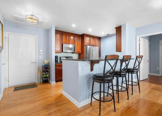 Property at 3105 Leeward Dr, Haverstraw, NY 10927, 2 beds, 2.5 baths