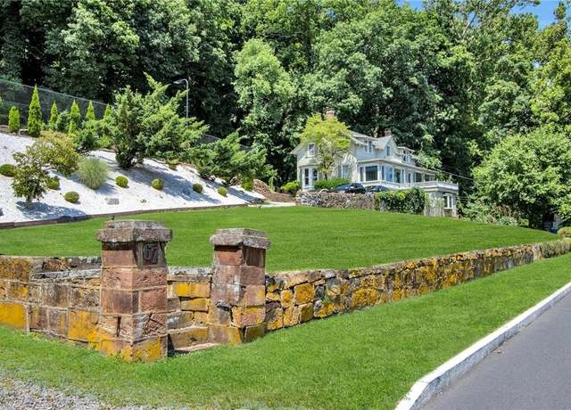 Property at 67 River Rd, Nyack, NY 10960, 4 beds, 3.5 baths