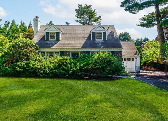 Property at 68 Oriole Way, Westbury, NY 11590, 4 beds, 2 baths